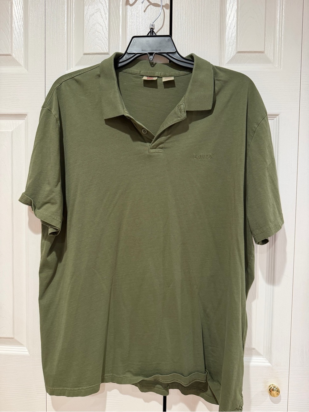 Levi's Men's Olive Polo Shirt with Subtle Embroidered Logo